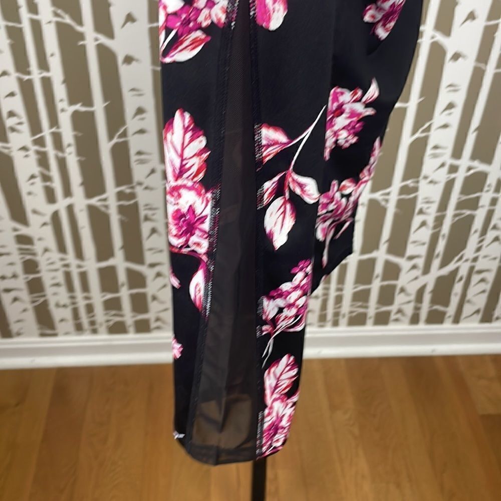 Black & Hot Pink Floral Print 7/8 Mesh Insert Leggings sz L - Picture 7 of 13
